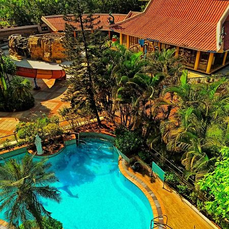 Kailash Parbat Hotel Лонавала Екстериор снимка