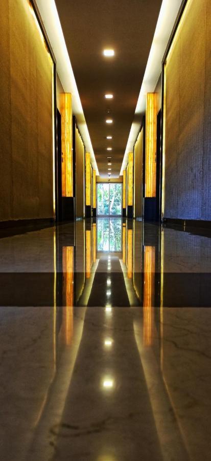 Kailash Parbat Hotel Лонавала Екстериор снимка